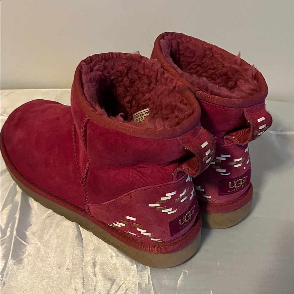 UGG Cozy Red Suede Boots - Picture 4 of 4
